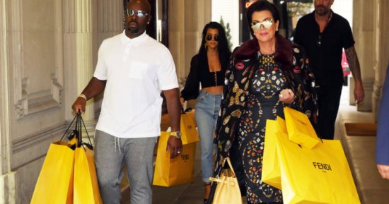 صور.. fendi الماركة المفضلة لعائلة كاردشيان 