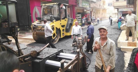 صور .. رصف شوارع قلين وحملة نظافة بالأحياء فى كفر الشيخ