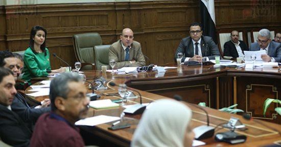 "اتصالات البرلمان" توصى بمزيد من التعاون بين الوزارة وأعضاء المجلس