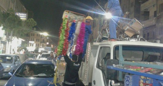 مصادرة 20 توك توك وتحرير 20 محضرا فى حملة مسائية لرفع الإشغالات بروض الفرج