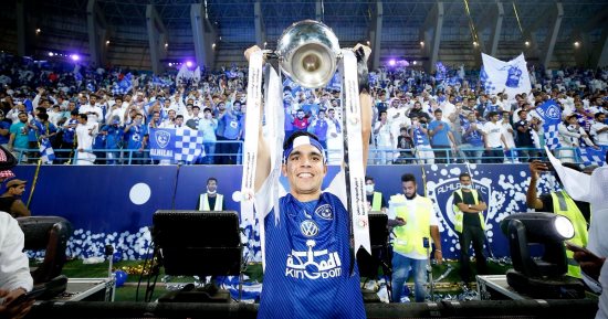 أحداث ملتهبة فى الهلال بعد لقب الدورى السعودى.. رحيل بنشرقى أبرزها