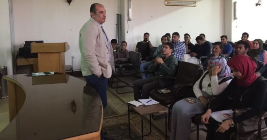 جامعة سوهاج تدرب 50 طالب على مبادئ الميثاق الأخلاقى