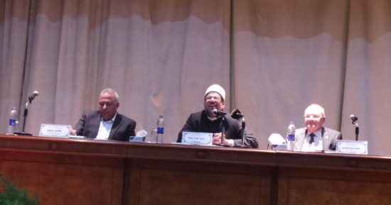 محافظ الشرقية لطلاب جامعة الزقازيق: الشباب هم ركيزة أساسية لتقدم وبناء مصر