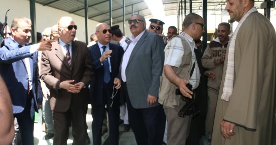 محافظ القاهرة: دراسة إنشاء جراجات مماثلة لروكسى بمحطة حلوان ووسط المدينة