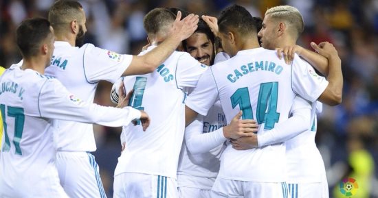 فيديو.. إيسكو يتقدم لـ ريال مدريد أمام مالاجا بهدف من ركلة حرة رائعة