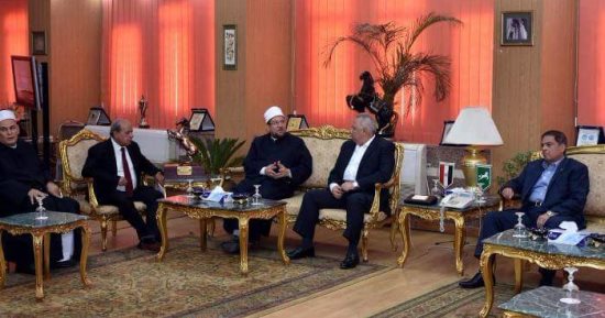 وزير الأوقاف من جامعة الزقازيق:"كل ما يجرى من أحداث بالمنطقة تستهدف مصر"