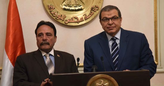 رئيس الوزراء يبحث المشاكل المتعلقة بعمال مصر 