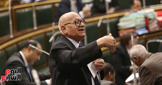 النائب عبد المنعم العليمى: إقرار تنظيم العلاقة بين المالك والمستأجر العام الحالى