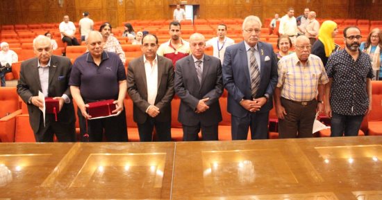 صور.. تكريم أبطال حرب أكتوبر على هامش مهرجان الإسماعيلية