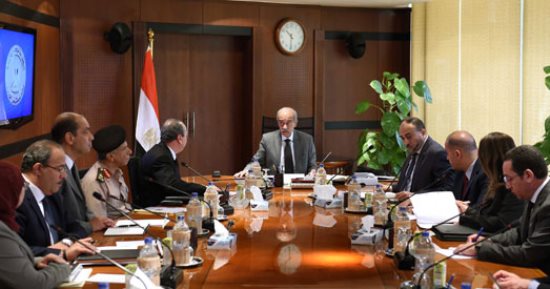 الحكومة: استيراد 20 ألف متر أبلاكاش خلال أيام ولا صحة لوقف استيراد الأخشاب