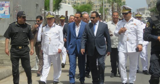 مدير أمن الإسكندرية يتفقد تأمينات مؤتمر البترول للتأكد من الخطة الأمنية