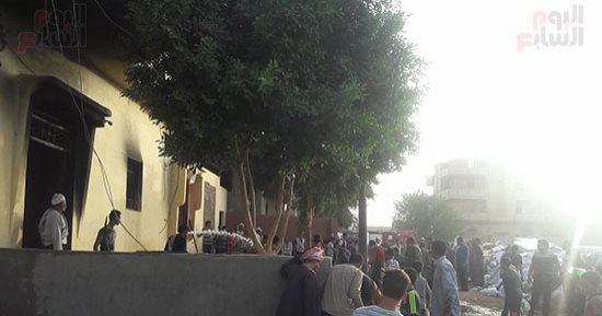 الدفاع المدنى بالداخلة يسيطر على حريق فى مزرعة نخيل دون خسائر