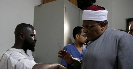 شيخ الأزهر يتابع حادث الحريق بمدينة البعوث الإسلامية ويطالب بفتح تحقيق