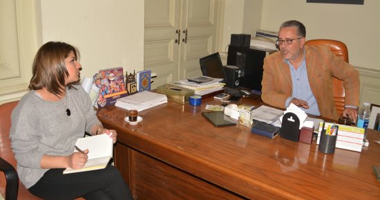 مدير"الحرية للإبداع" بالإسكندرية : نستهدف مواجهة الإرهاب من خلال الممارسة الفعلية للثقافة وليس التوجيهات المباشرة للشباب.. قانوش : قصور الثقافة "شاخت" وتكرر أنشطة القطاعات الأخرى..وميزانية الوزارة فى أزمة