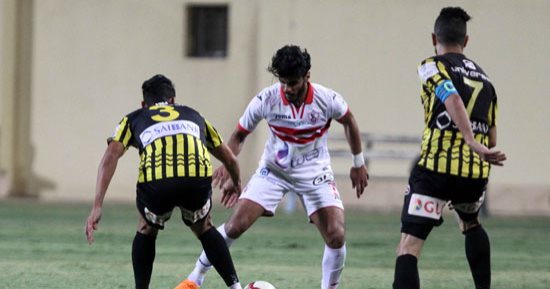 فيديو وصور.. عماد فتحى يهدر فرصة التقدم للزمالك بطريقة "استعراضية"