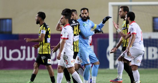 فيديو وصور.. مشادات بين لاعبى الزمالك والمقاولون بعد تدخل عنيف من "عنتر"