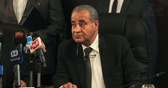 "التموين" تبحث تقييم النماذج المطروحة للاستثمار بالمحافظات 
