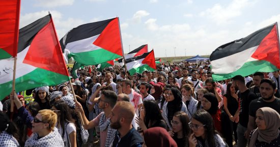 ردا على إسرائيل.. فلسطين تدعو الجميع للاحتفاء باللغة العربية