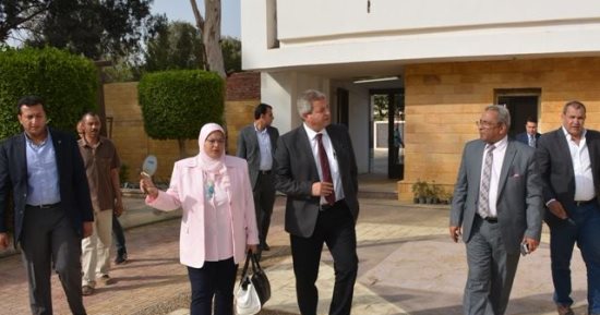 وزارة الرياضة تسدد مديونية 5 اتحادات للمركز الأوليمبى بالمعادى بـ350 ألف جنيه 
