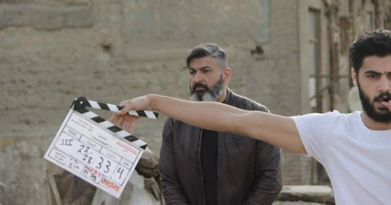 ياسر جلال بصحبة "رحيم" على أطراف مدينة 6 أكتوبر