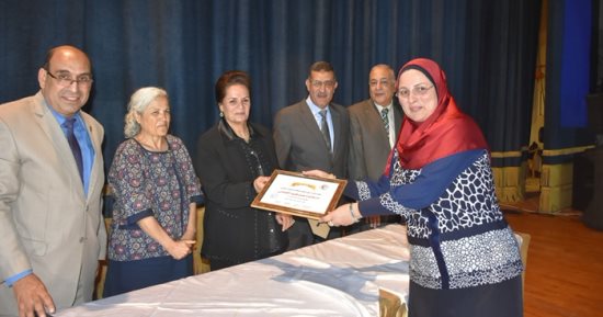 صور .. محافظ البحيرة تشهد الإحتفال بيوم الطبيب البحراوى      