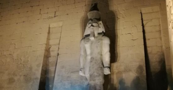 صور.. كيف تقضى أجازة الصيف بالإسكندرية؟..51 شاطئ بانتظارك بينهم 7 شواطئ مجانية.. تمتع بفسحة ملكية بحدائق المنتزة.. شاهد الأثار بمتاحف مكتبة عروس المتوسط.. إقرأ الفاتحة فى أبو العباس وخد البركة من دير مار مينا