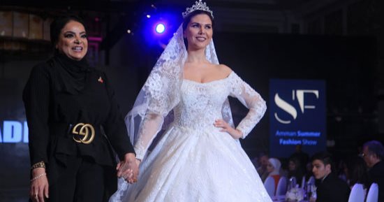 للعرائس فقط.. أديبة المحجوب تشعل أسبوع الموضة الأردنى  بمجموعة فساتين الزفاف