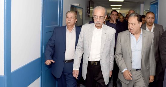 صور.. رئيس الوزراء يطمئن على جاهزية مستشفى الإسماعيلية لتطبيق "التأمين الصحى"
