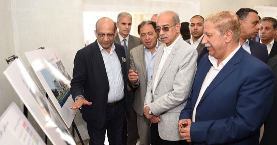 رئيس الوزراء يوجه مديرى مديرية الصحة بالإسماعيلية بتدريب العنصر البشرى - صور