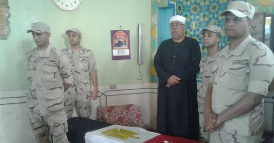 صور.. تشييع جثمان شهيد سيناء بمسقط رأسه بتلا فى المنوفية