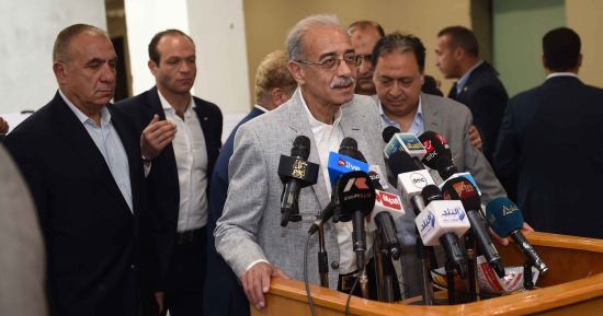 مصادر: رئيس الوزراء يقبل استقالة رئيس مركز المعلومات بسبب أزمة الأمطار 
