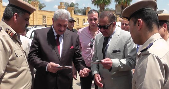 صور .. مدير أمن الدقهلية يفتتح وحدة التراخيص المتنقلة 