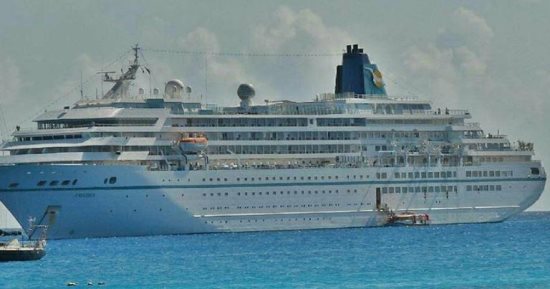 ميناء غرب بورسعيد يستقبل السفينة السياحية amadea وعلى متنها 429 راكبا