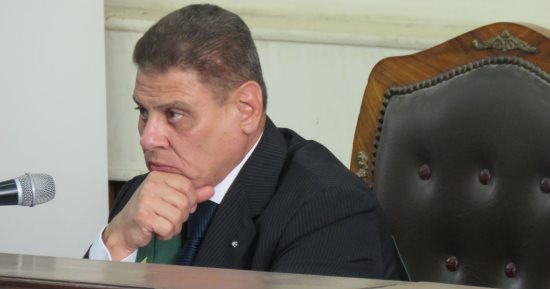 الدفاع بـ"الإضرار بالاقتصاد" يطالب بصورة من قرار التحفظ على أموال الإخوان