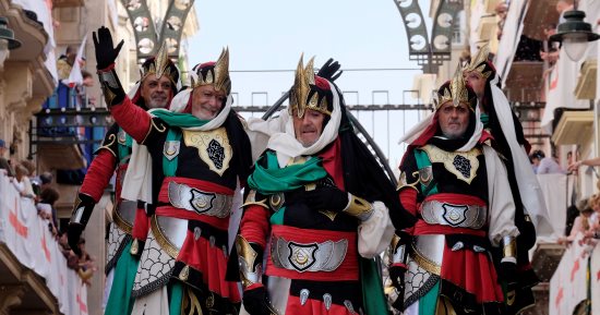 صور.. انطلاق مهرجان "المهجر والمسيحيين" فى المدن الإسبانية