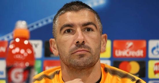 مدافع روما يتحدث عن كيفية إيقاف محمد صلاح غدا