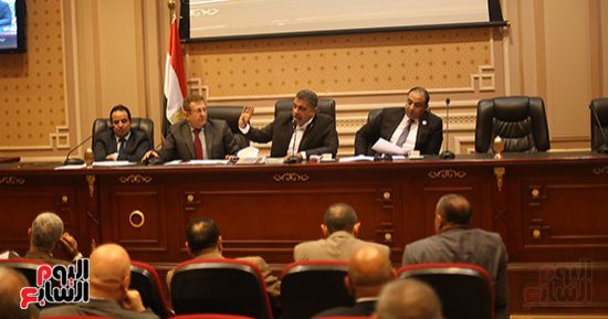 لجنة الإسكان بالبرلمان توافق على زيادة ميزانية تطوير العشوئيات إلى 15 مليار جنيه