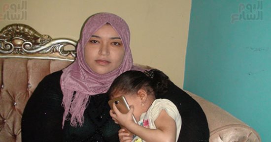 صور.. "هنا" طفلة عمرها 4 سنوات تعجز أسرتها أمام حاجتها لـ"زراعة نخاع عظمى"