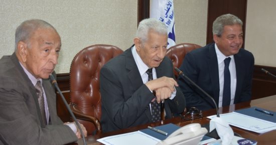 وزير الرياضة يناقش مدونة سلوك الإعلام الرياضي مع رئيس "الأعلى للإعلام" 
