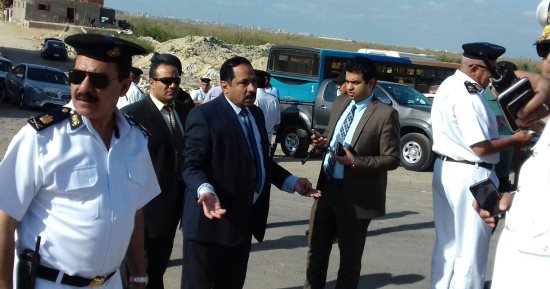 صور.. مدير أمن الإسكندرية يصل مكان مصرع السائحين الصينين للوقوف على أسبابه