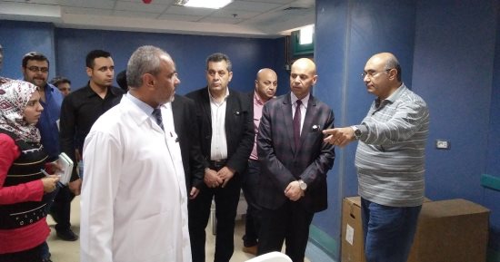 وكيل "صحة الشرقية" يشكل لجنة لمتابعة سلبيات مستشفى فاقوس