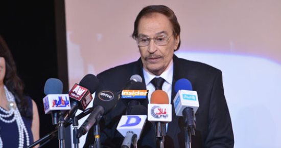 المسرح القومى يبحث عن بديل لعزت العلايلى فى مسرحية هولاكو