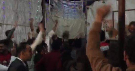 فيديو.. فرحة عارمة بمسقط رأس محمد صلاح بعد هدفه الثانى فى شباك روما