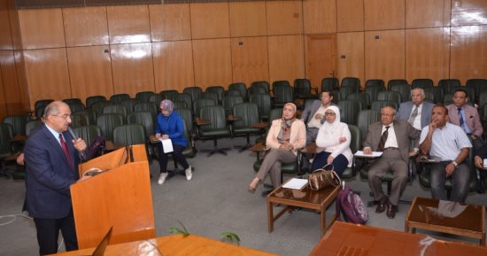 صور.. جامعة أسيوط تبحث ريادة الأعمال مع ممثلى المجتمع المدنى والنقابات