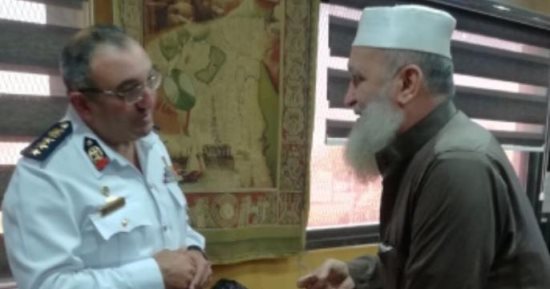 مدير أمن الإسماعيلية يرخص تروسكيل لأحد ذوى الاحتياجات الخاصة بالمجان