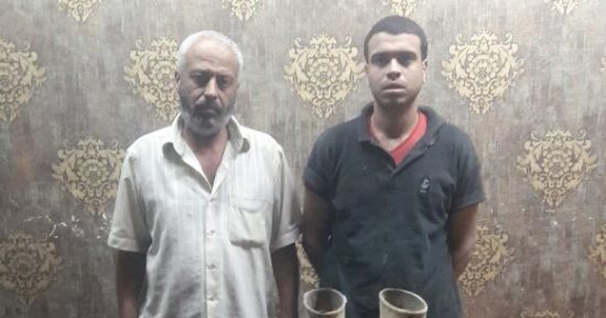القبض على عاطل ونجله أثناء تنقيبهما عن الآثار داخل عقار بمصر القديمة