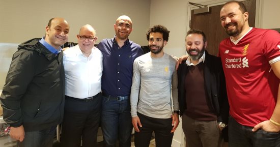 صور ..أديب و كردى والثعلب مع محمد صلاح بعد الفوز على روما