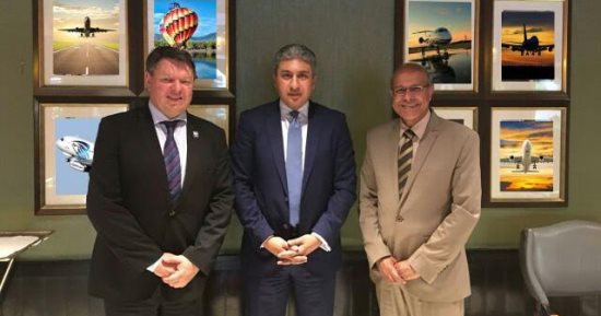 وزير الطيران يلتقى السكرتير العام للمنظمة العالمية للأرصاد الجوية