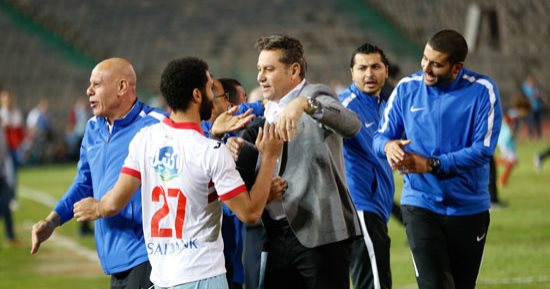 صور.. الزمالك ينهى عقدة الـ11 عامًا بإسقاط الأهلي فى قمة "الإنذارات العشرة"
