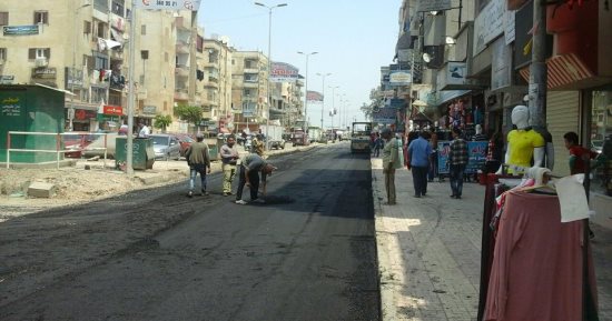 تنفيذ أعمال رصف وإزالة تعديات في كفر سعد وفارسكور بدمياط